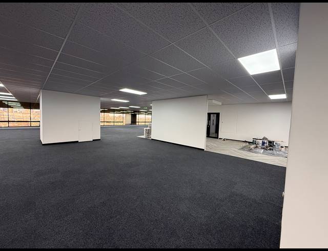 835M² OFFICE TO LET IN BRAAMFONTEIN WERF